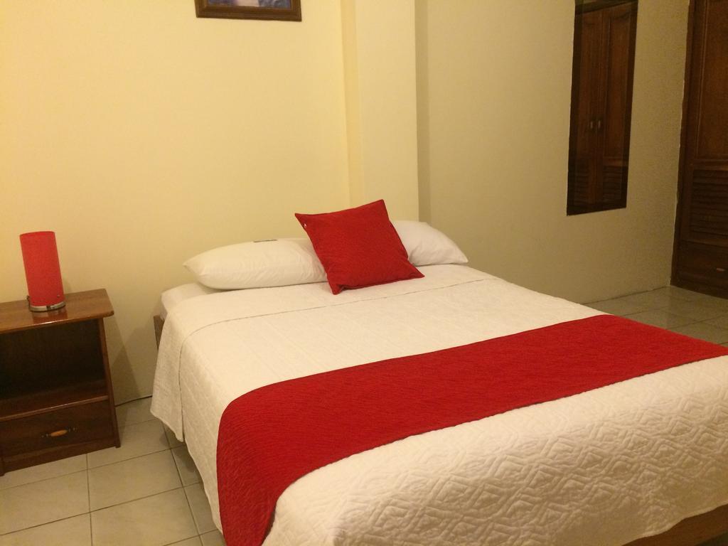 Hotel Red Booby Puerto Ayora  Dış mekan fotoğraf