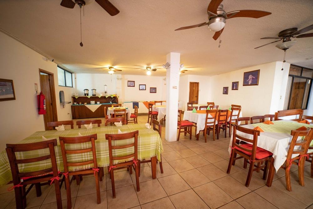 Hotel Red Booby Puerto Ayora  Dış mekan fotoğraf